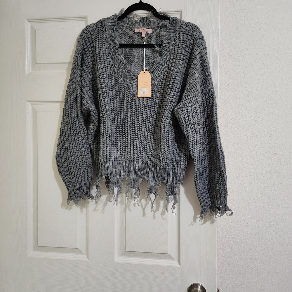 Love Tree Gray Distressed Fringed Knit Sweater Size L NWT